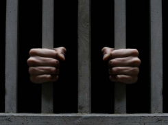 В Волгограде местный житель разбил лицо прохожему молотком