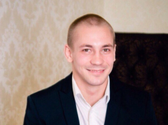 В Волгограде хоронят 22-летнего бойца ММА, застреленного полицейским у кафе 