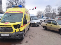 В Волгограде два человека пострадали в ДТП с реанимацией