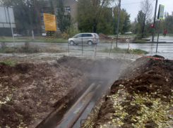 «Согревают улицу, в то время, как в домах холодно»: волгоградцы заметили странности с отоплением