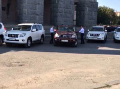 Студентов и руководство факультетов Волгоградской академии МВД наказали за парад тщеславия