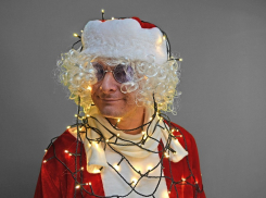 В топ-5 самых необычных вакансий Волгограда вошли Дед Мороз и заправщик огнетушителей