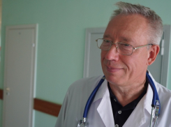«Взрослые привиты, поэтому «омикрон» стал агрессивно нападать на детей»: профессор ВолгГМУ Стаценко