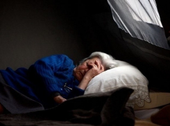 Мужчина убил мать-инвалида в Волгоградской области за то, что она не открыла ему дверь