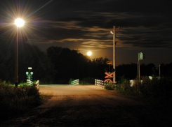 Железнодорожный переезд на юге Волгограда перекроют на всю ночь
