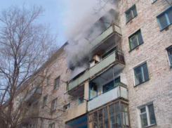 На юге Волгограда из-за пожара эвакуировано 25 человек