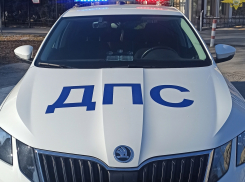 Невезучую волгоградку сбила иномарка на обочине