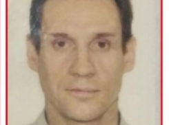  В Волгограде неделю ищут мужчину в осенней куртке без пальцев на ноге