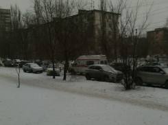 Волгоградка попала под колеса «Лады», не дойдя до перехода 100 метров