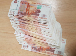 Волгоградцам пообещали по 8,7 млн рублей за голос на выборах