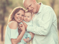 Испанец отобрал у волгоградки сына и выбросил ее на улицу в новогоднюю ночь