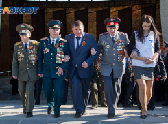 Волгоградский губернатор выгнал чиновников на работу в майские праздники