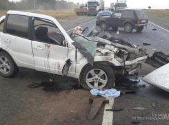 Водитель Chevrolet Niva устроил тройное ДТП с четырьмя пострадавшими на трассе под Волгоградом