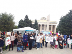 Обманутые дольщики обвинили губернатора в своих бедах