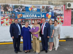 Звезда кино Вера Сотникова побывала в родной волгоградской школе