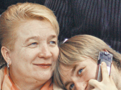 От рака скончалась мать Евгения Плющенко