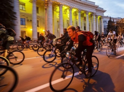 Ночной велопарад прокатился по Волгограду