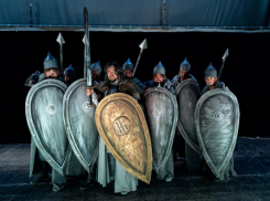 200 костюмов и шлемы из 3D-принтера: в «Царицынской опере» идет подготовка к премьере