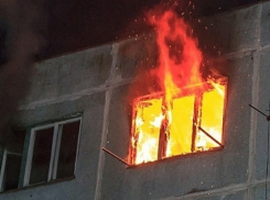 Пламя оборвало жизнь женщины и покалечило семилетнего жителя Волгоградской области