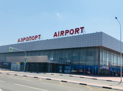 Волгоградцу заплатили за разбитый при перелете чемодан