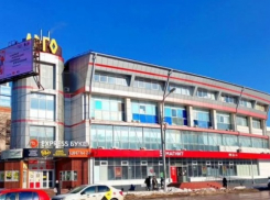 Бизнес-комплекс распродают по частям в центре Волгограда