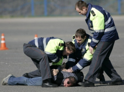 Полицейские устроили погоню за маршруткой в Волгограде