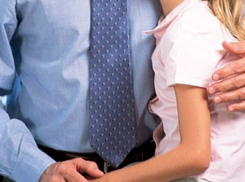 Под Волгоградом рецидивист изнасиловал 15-летнюю шкльницу