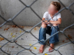 14-летний подросток обокрал соседа под Волгоградом, чтобы напоить молоком новорожденного брата