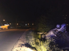 Chery Vortex опрокинулся в кювет: волгоградец скончался в карете скорой помощи