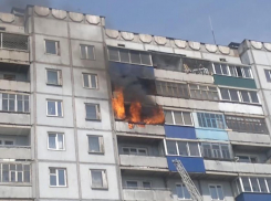 В Волгограде неосторожный курильщик спалил балкон