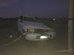 Житель Саратова умер в перевернувшемся Land Cruiser в Волгоградской области