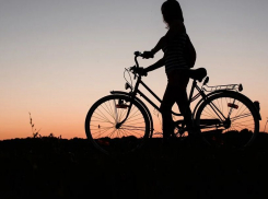 В День России в центре Волгограда «Лада» сбила 10-летнюю велосипедистку