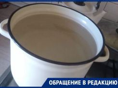 «Греем воду в кастрюльках»: неделю без горячей воды живут три 9-этажки в Волгограде