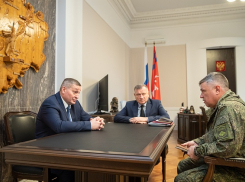 Дмитрий Медведев приехал на встречу к Андрею Бочарову