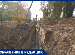 «Микрорайон сидит без воды, а в канаве вяло ковыряются двое рабочих»: волгоградцев взбесил медленный ремонт