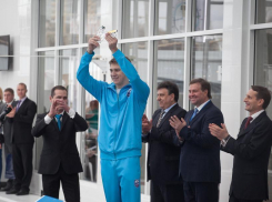 Председатель Госдумы Сергей Нарышкин заплывом открыл новый 50-метровый бассейн в Волгограде 