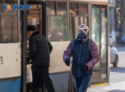  В больницу после поездки в автобусе в Волгограде попала пассажирка
