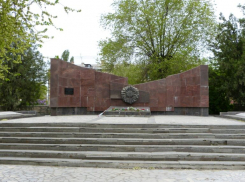 Мэрия Волгограда ищет подрядчика для восстановления памятника за 4 млн рублей