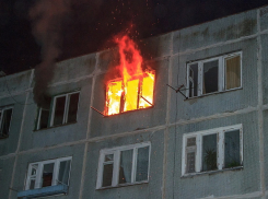 Пожар вспыхнул в пятиэтажке на западе Волгограда