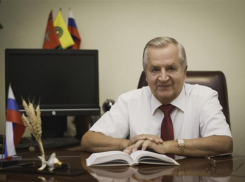 Волгоградский ректор – танцор отмечает день рождение