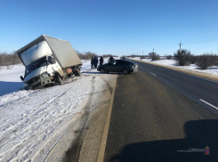 Жители Челябинска устроили ДТП с двумя пострадавшими в Волгоградской области 