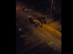 Очевидцы сняли на видео жесткое задержание на севере Волгограда