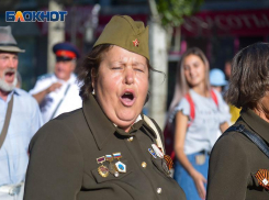 День города, парад студентов и новый театральный сезон: фотообзор главных событий месяца в Волгограде