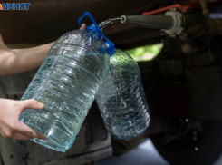 Воду раньше срока дали избранным волгоградцам во время тотального отключения 