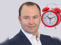 Вопрос о переводе на московское время поднял председатель Волжской гордумы