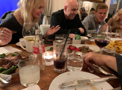 «Любопытный состав»: Крида, Кокорина, Калинкина и Валерию с Пригожиным застукали в Дубае 