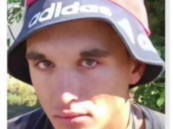 Не помнит, откуда он: в Волгограде ищут родных 20-летнего парня с потерей памяти