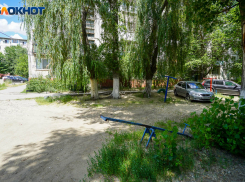 Волгоградец умер во дворе дома под присмотром соседей