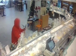 Разгромившему молотком витрину «Конфеток-бараночек» волгоградцу вынесли приговор