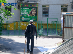 Это издевательство: продленный запрет на работу маршруток и детских садов вызвал массовое негодование в Волгограде